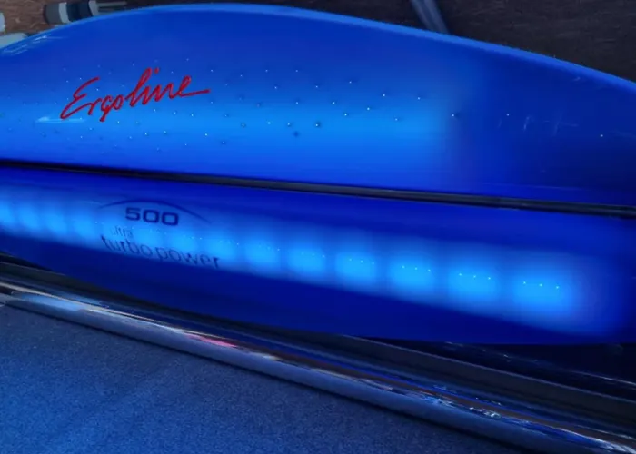 2-room In The House With The Separate Entrance & Free Parking Apartment *