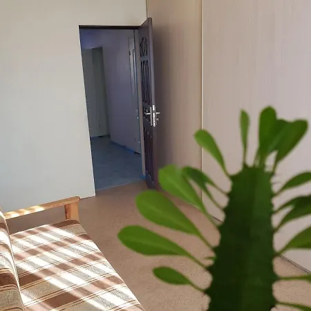 アパート 2-room In The House With The Separate Entrance & Free Parking